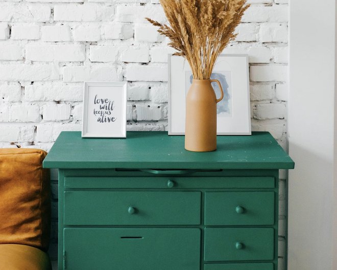 green furniture